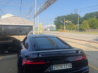 AUDI R8 - 2