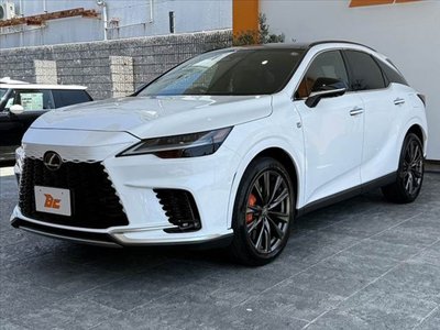 صورة 10 لـ 2025 Lexus RX