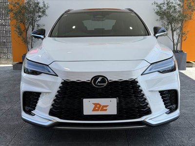 صورة 9 لـ 2025 Lexus RX