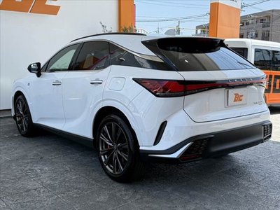 2025 Lexus RX — миниатюра 13