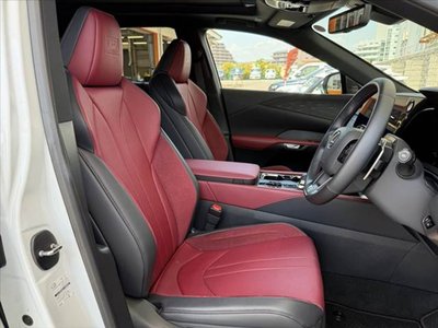 2025 Lexus RX — миниатюра 16