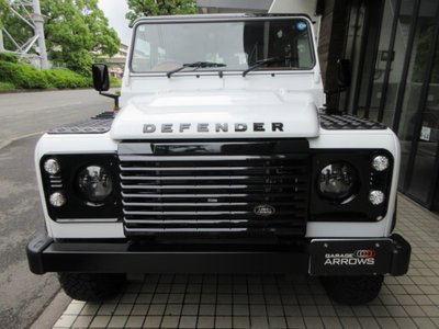 LAND ROVER DEFENDER - 2