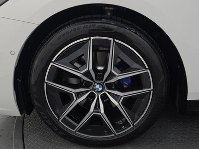 2025 BMW 5 SERIES 照片 6