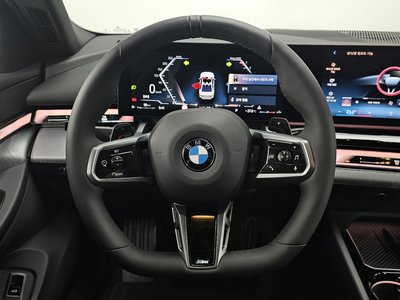صورة مصغرة 19 لـ 2025 BMW 5 SERIES
