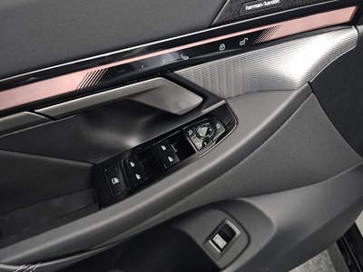 صورة مصغرة 26 لـ 2025 BMW 5 SERIES