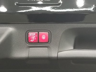 MERCEDES-BENZ CLA - 10