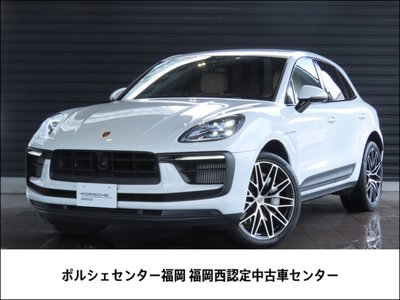 PORSCHE MACAN - 1
