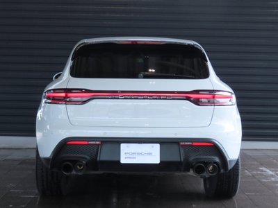 PORSCHE MACAN - 6