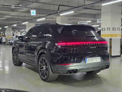 PORSCHE CAYENNE - 7