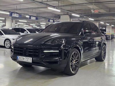 PORSCHE CAYENNE - 1
