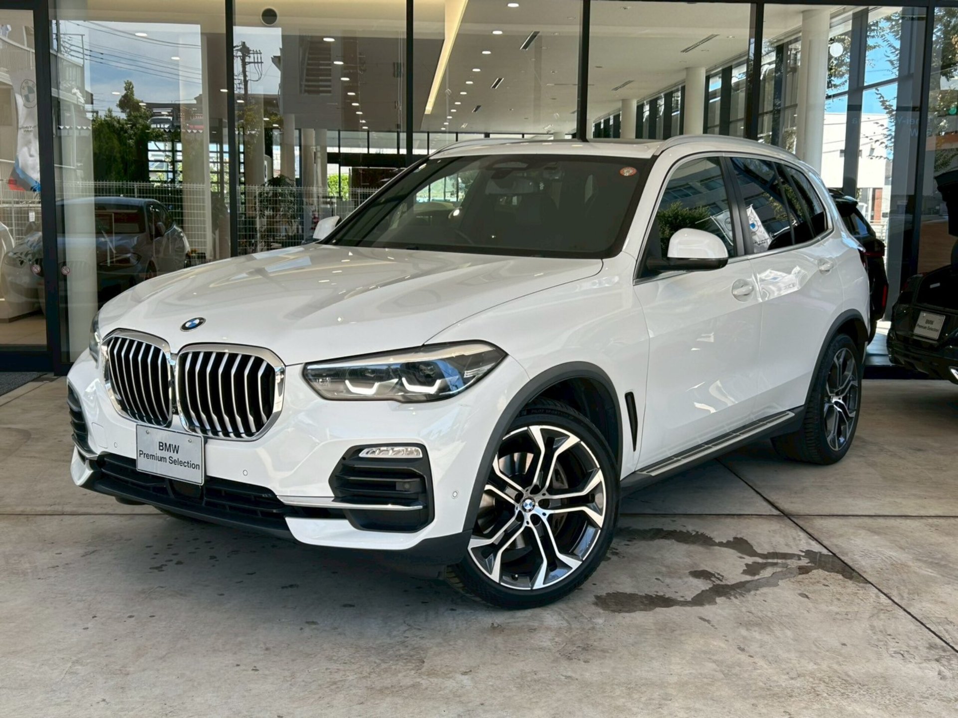 BMW X5 - View 1