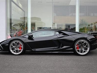 LAMBORGHINI REVUELTO - 3