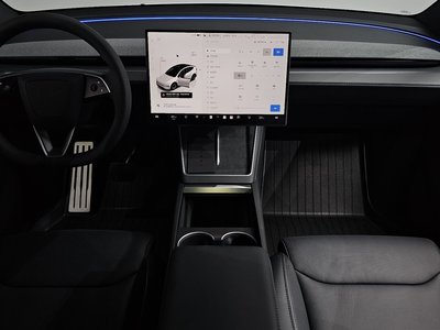 TESLA MODEL Y - 5
