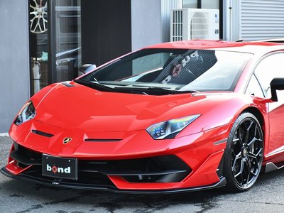 LAMBORGHINI AVENTADOR - 2