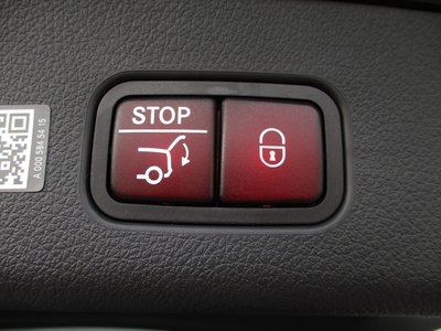 MERCEDES-BENZ GLC - 9