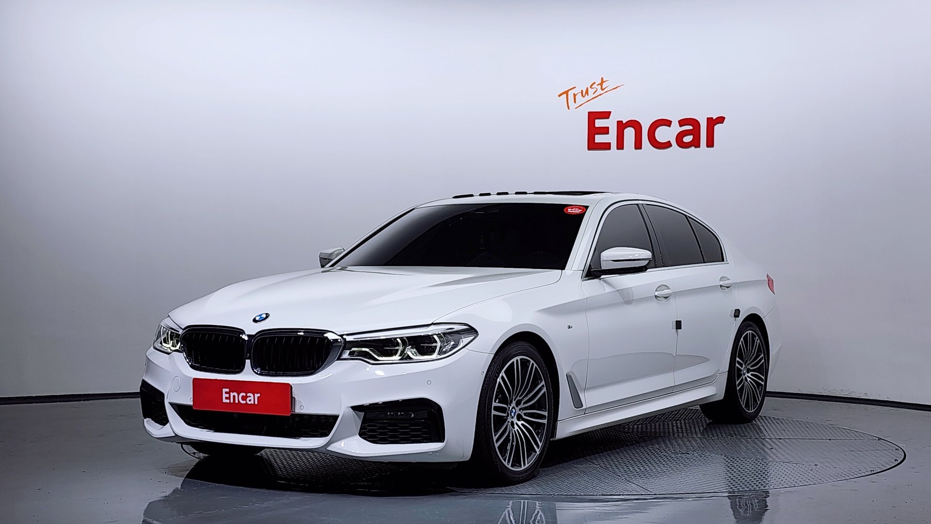 BMW 5 SERIES - View 1