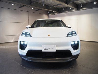 PORSCHE MACAN - 2