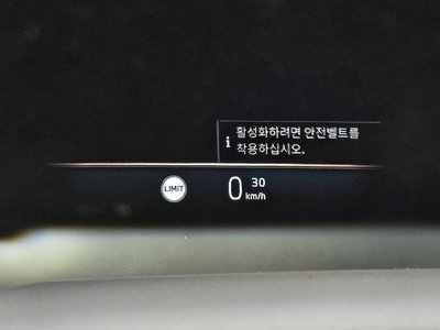 2025 BMW 5 SERIES 缩略图 24