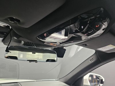 2025 BMW 5 SERIES 缩略图 23