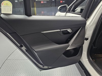 2025 BMW 5 SERIES 缩略图 15