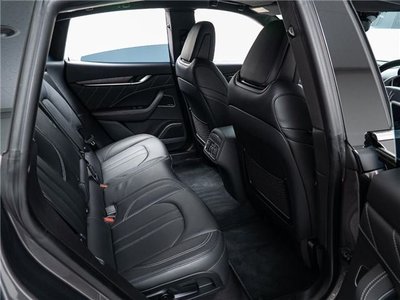 صورة مصغرة 28 لـ 2021 Maserati LEVANTE