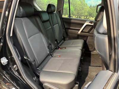 TOYOTA LAND CRUISER PRADO - 9