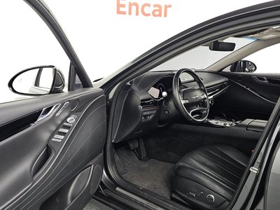 GENESIS G80 (RG3) - 10