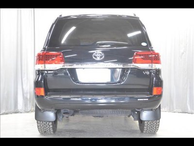 صورة مصغرة 13 لـ 2018 Toyota LAND CRUISER 200