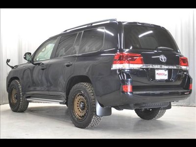 صورة مصغرة 12 لـ 2018 Toyota LAND CRUISER 200