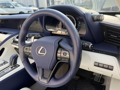 LEXUS LC CONVERTIBLE - 7