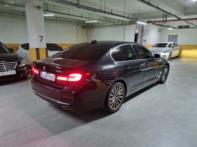 BMW 5 SERIES - 2