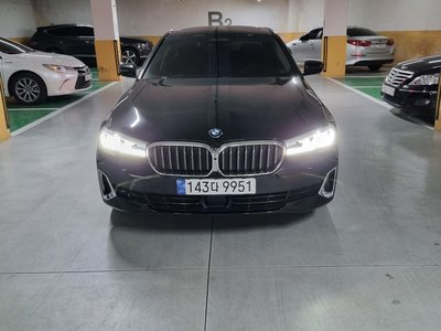 BMW 5 SERIES - 8