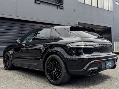 PORSCHE MACAN - 5