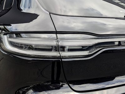 PORSCHE MACAN - 9