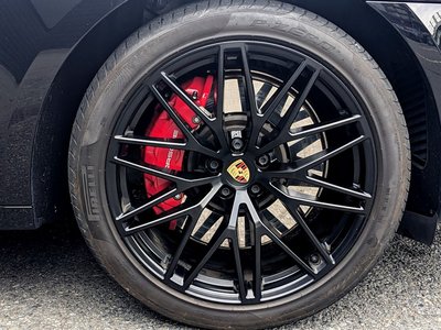 PORSCHE MACAN - 10