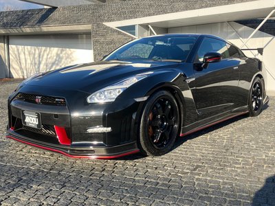 NISSAN GT-R