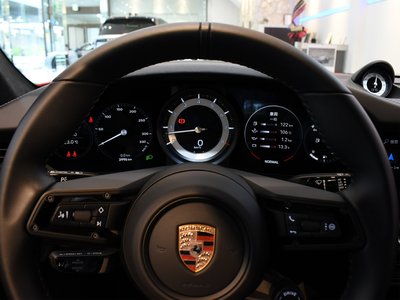 PORSCHE 911 - 10