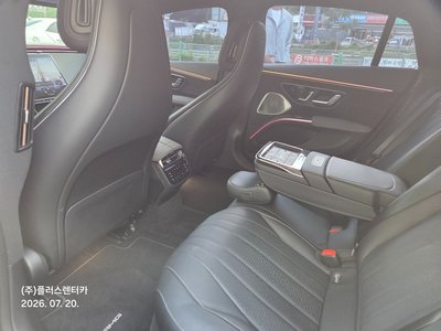 2022 Mercedes-BENZ EQS 照片 9