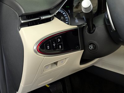2023 Genesis GV70 — миниатюра 23