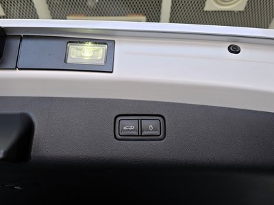 2023 Genesis GV70 — миниатюра 31