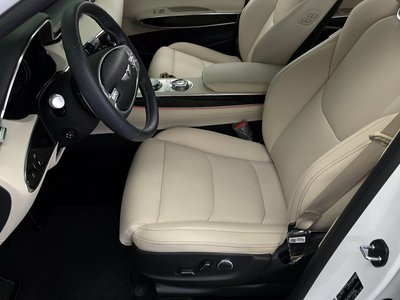 2023 Genesis GV70 — миниатюра 30