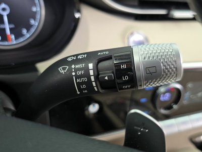2023 Genesis GV70 — миниатюра 27