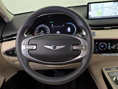 2023 Genesis GV70 — миниатюра 19