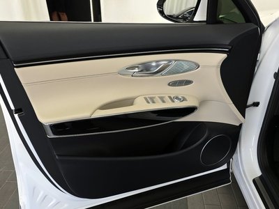 2023 Genesis GV70 — миниатюра 14
