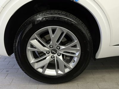 صورة 6 لـ 2023 Genesis GV70