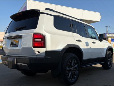 TOYOTA LAND CRUISER 250 - 10