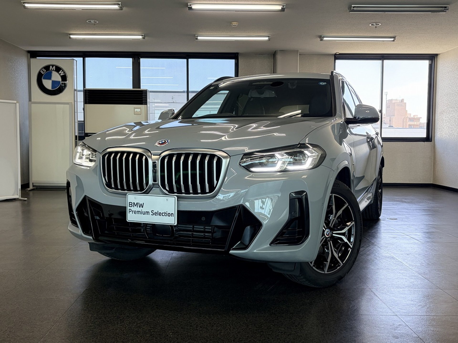 BMW X3 - View 1