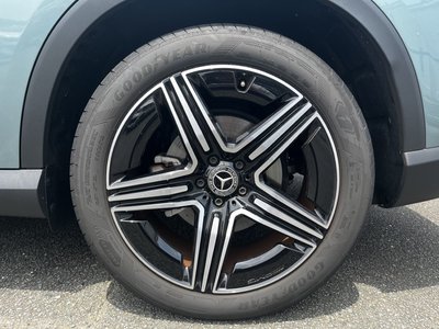 2025 Mercedes-BENZ GLC photo 6