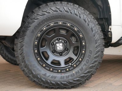 TOYOTA LAND CRUISER PRADO - 8