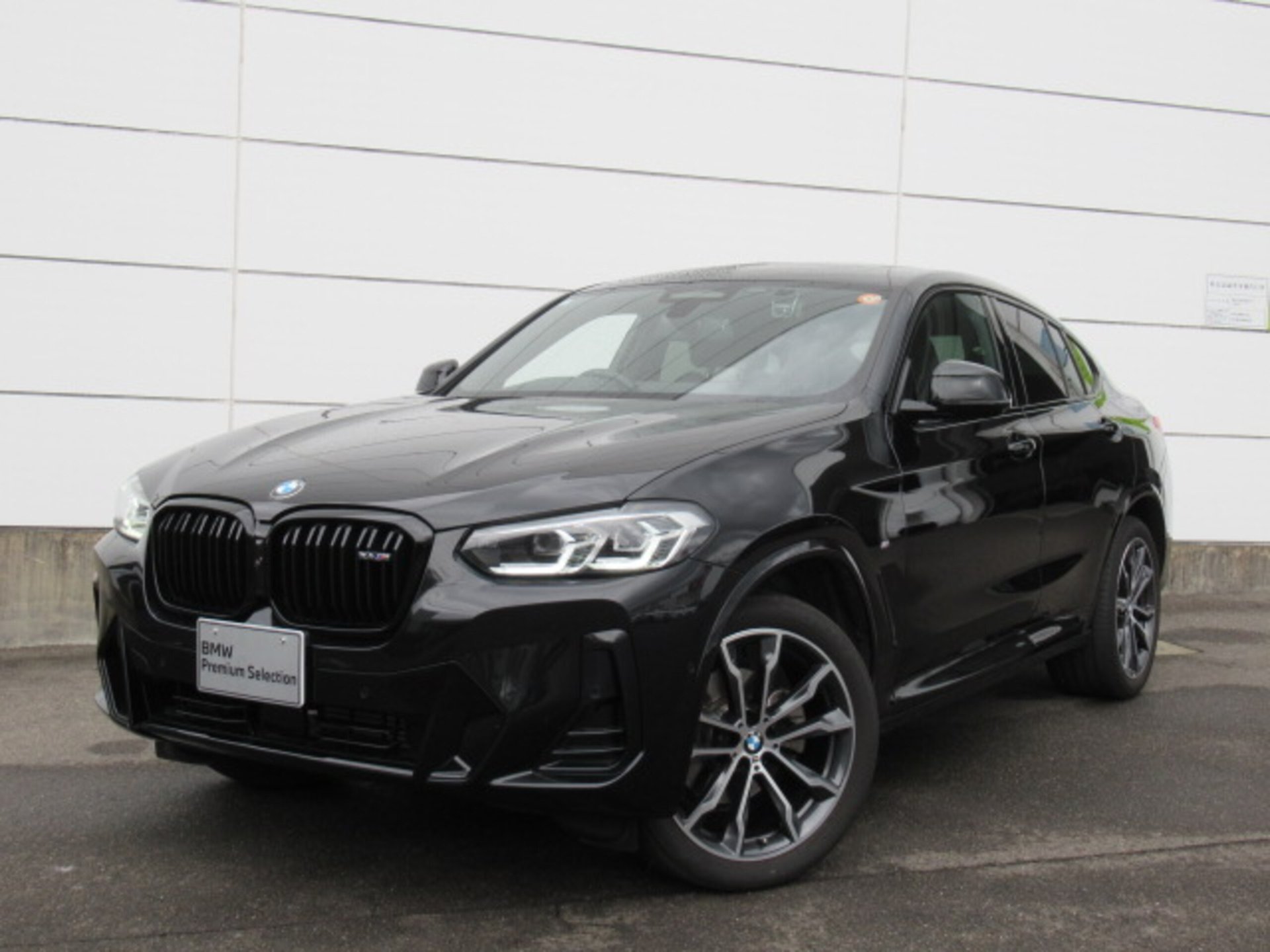 BMW X4 - View 1